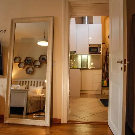 Apartman Dream - Cosy Old Town Studio Near Main Square